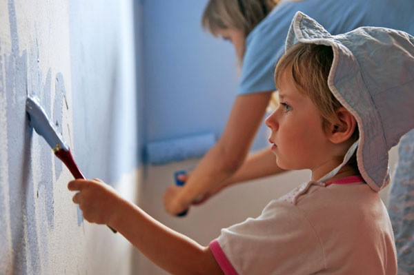 girl-and-mom-painting-room