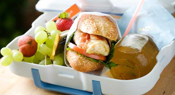 lunchbox-filled-with-nutritious-food